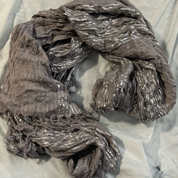 Gray Sparkly Scarf - Picture 5 of 6
